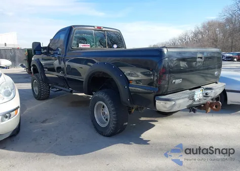 2004 Ford F-350 Xl/Xlt z USA, uszkodzony, nr VIN 1FTSF31P44EC82883